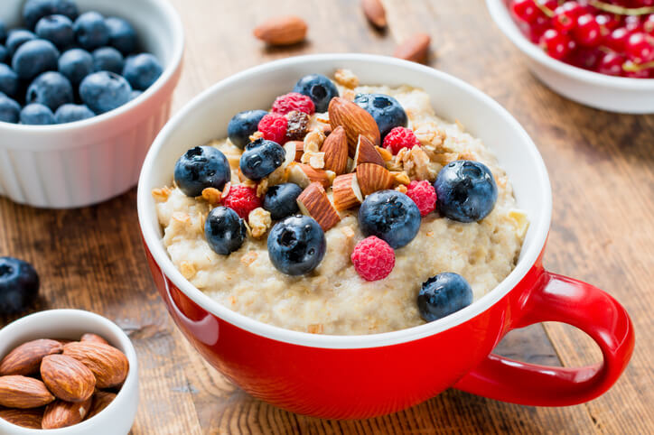 a bowl of oatmeal used to increase breast milk lactation